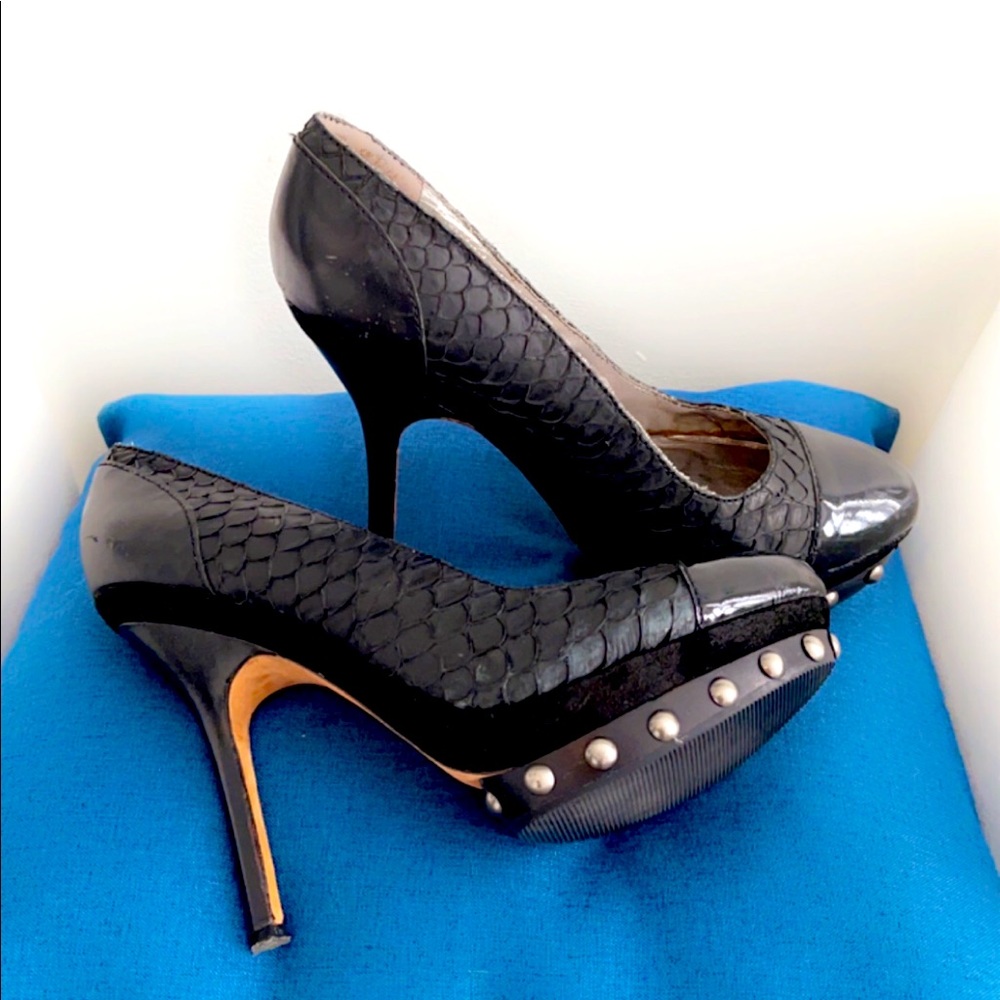 Studded Black Pump.